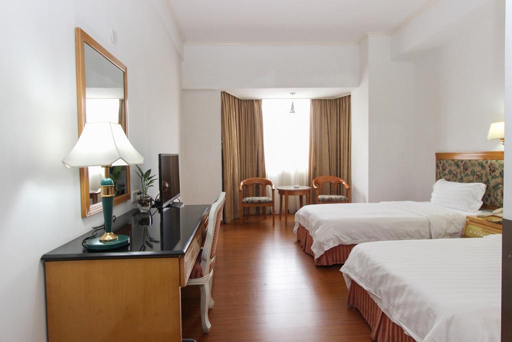 Guangzhou Zhuhai Special Economic Zone Hotel Room photo